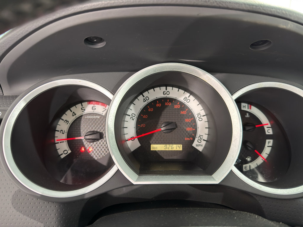 Used 2015 Toyota Tacoma PreRunner w/ SR5 Package image 23