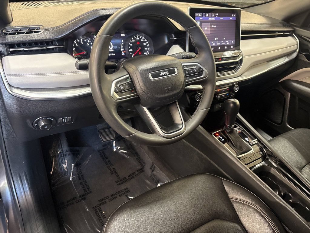 Certified 2023 Jeep Compass Limited AWD/4WD image 12