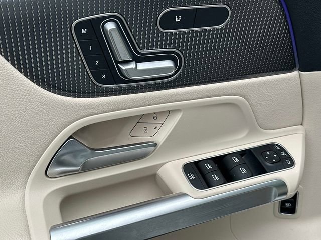 Certified 2021 Mercedes-Benz GLB 250 4MATIC image 17