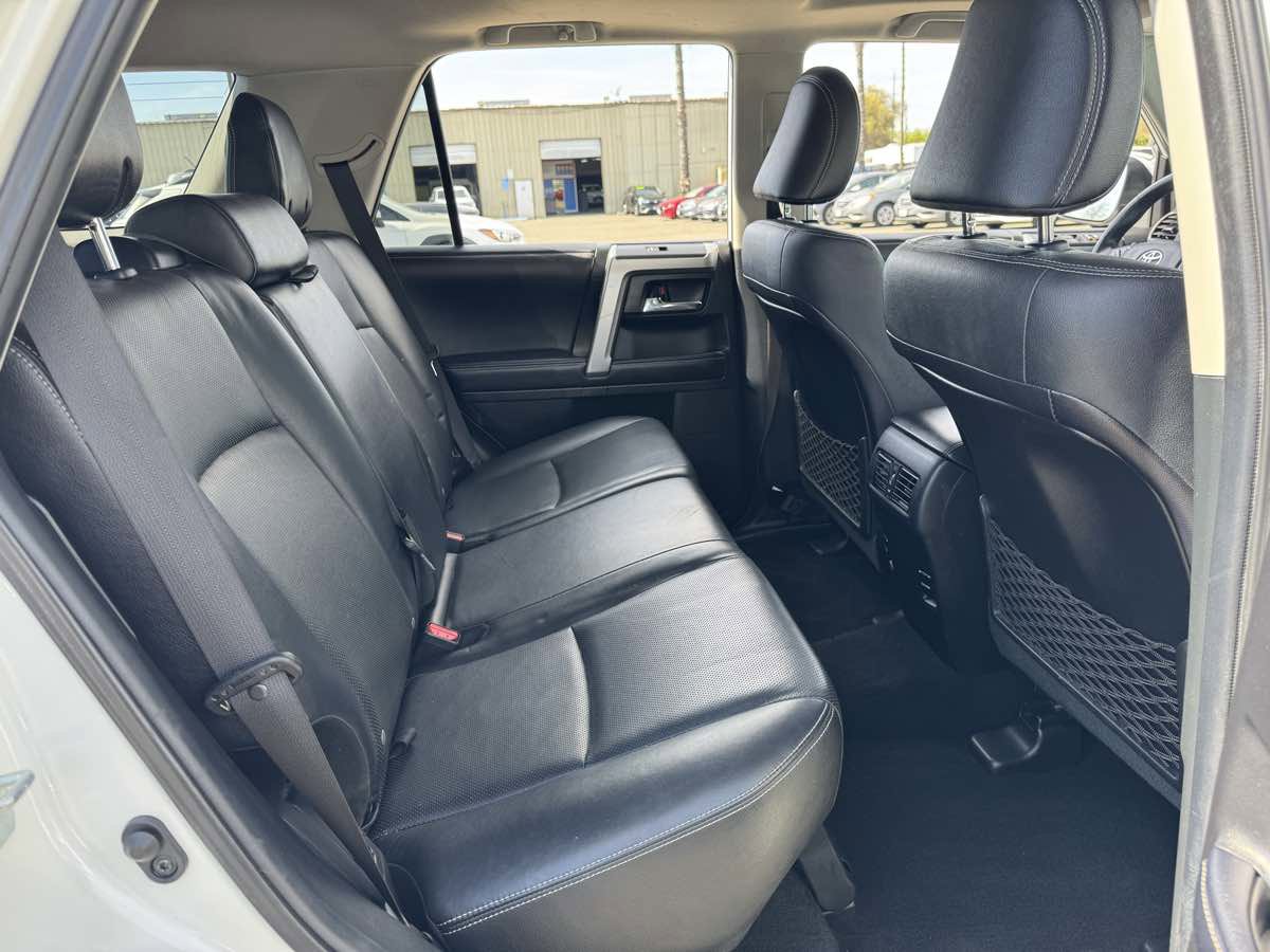 Used 2018 Toyota 4Runner Limited AWD/4WD image 15