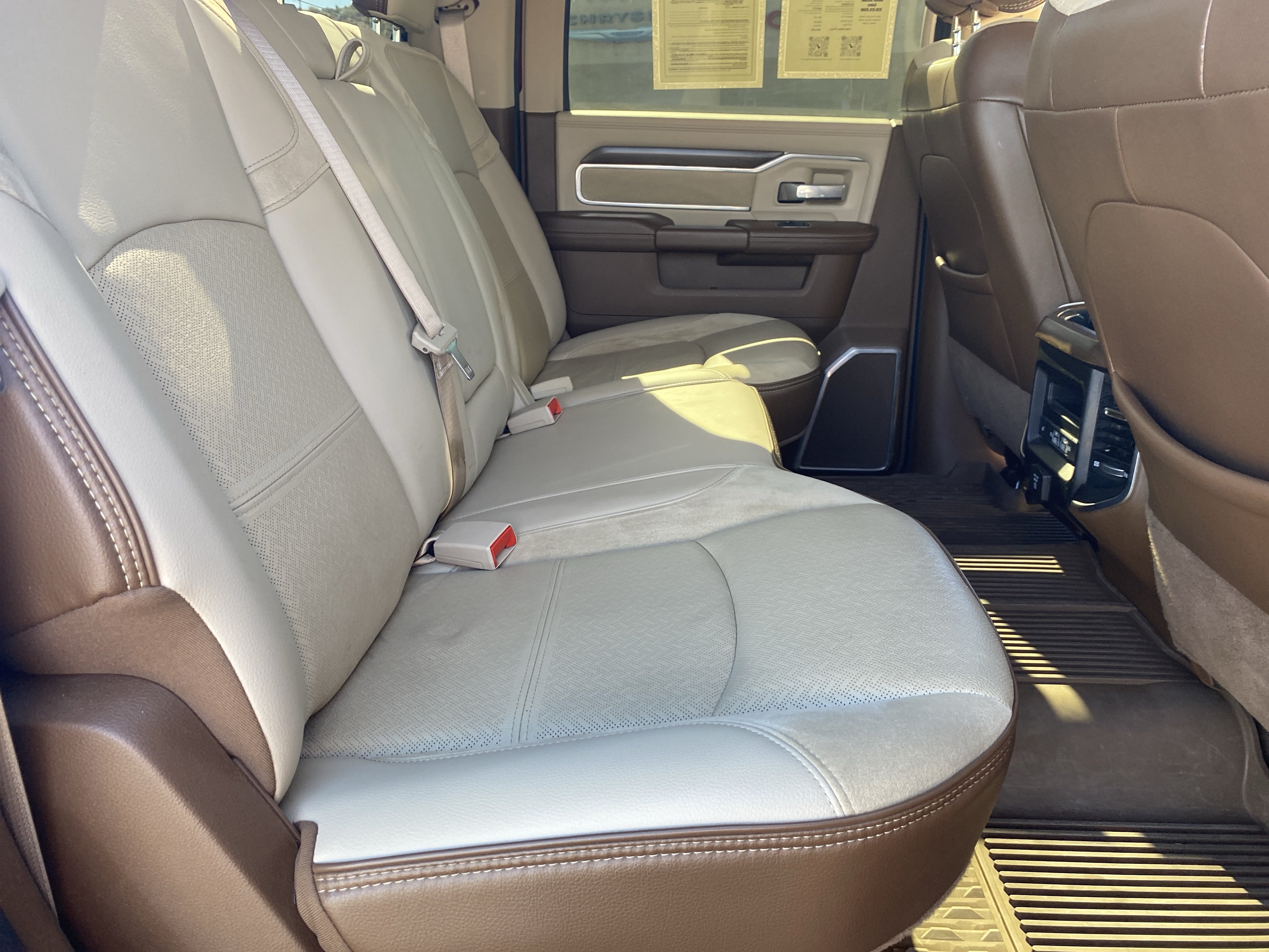 Used 2022 RAM 2500 Laramie AWD/4WD image 21