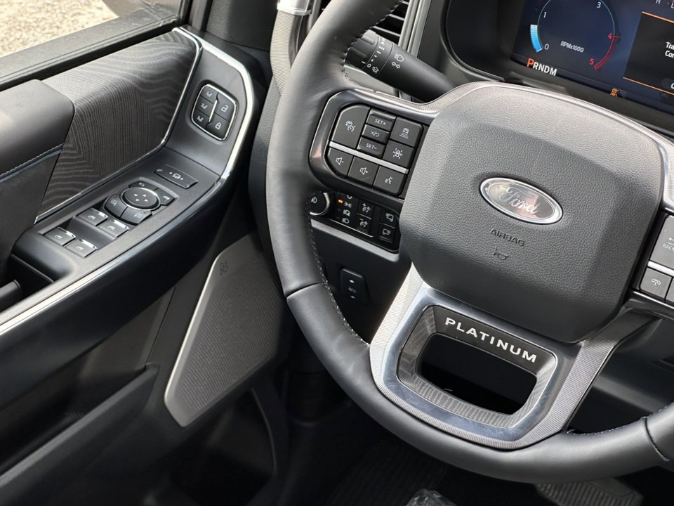 New 2025 Ford F250 Platinum image 25