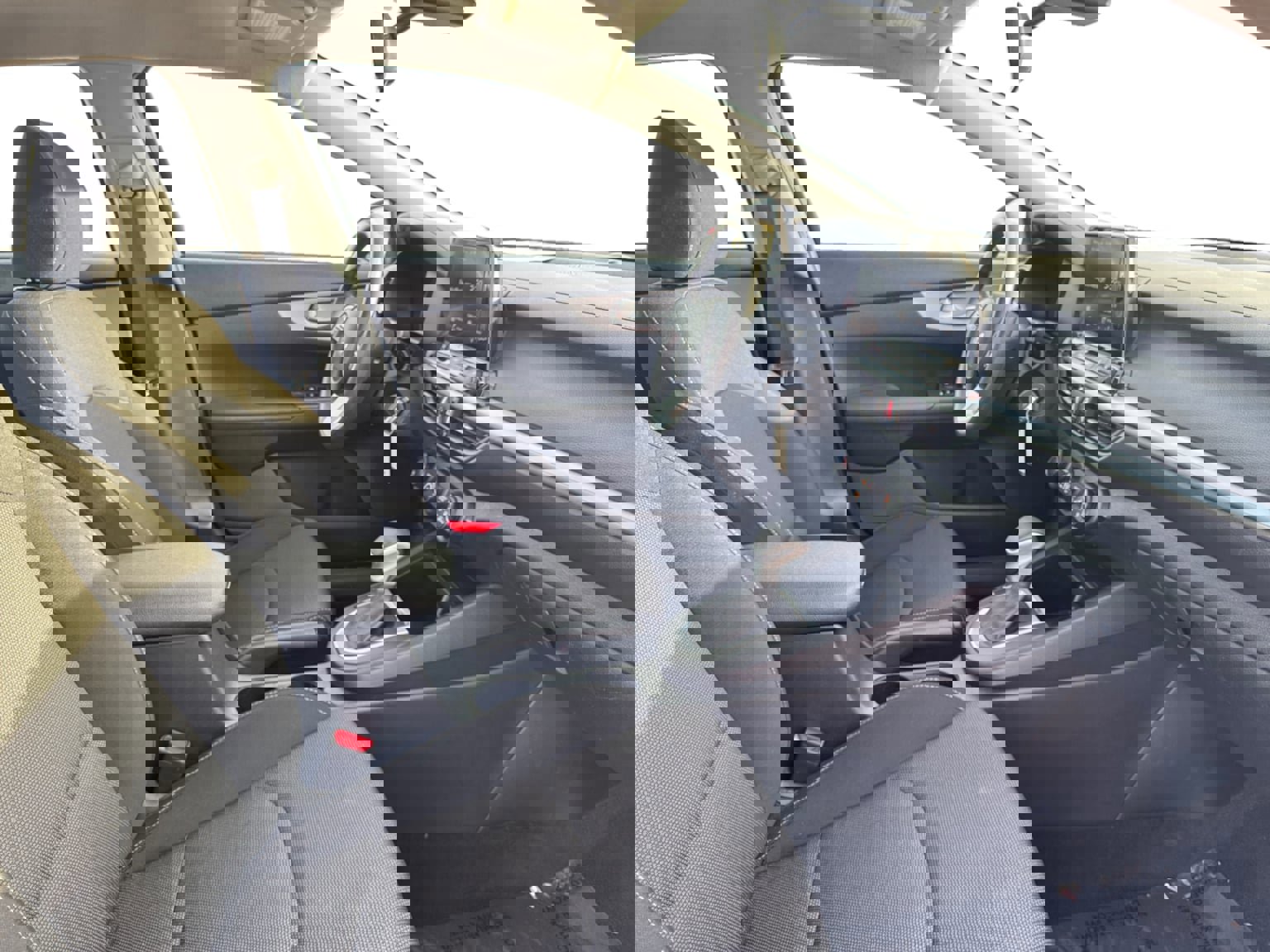 Used 2024 Kia Forte LXS image 17