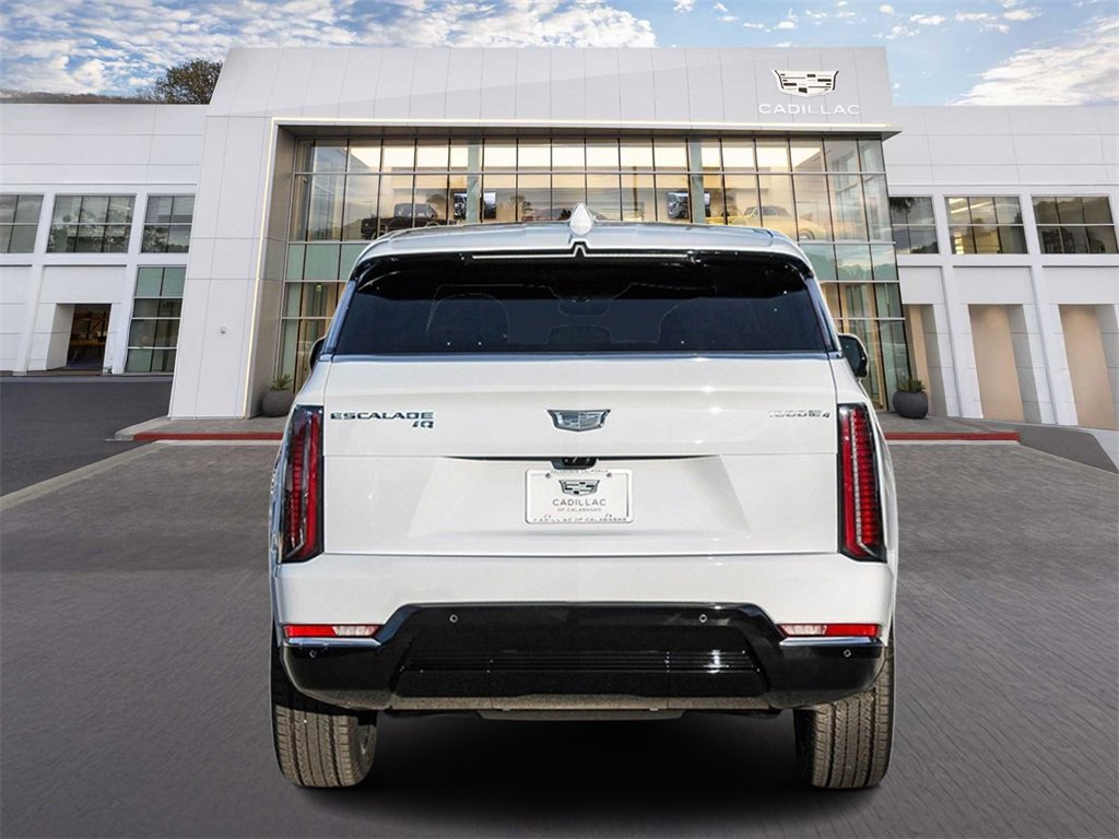 New 2025 Cadillac Escalade IQ Luxury 2 image 5