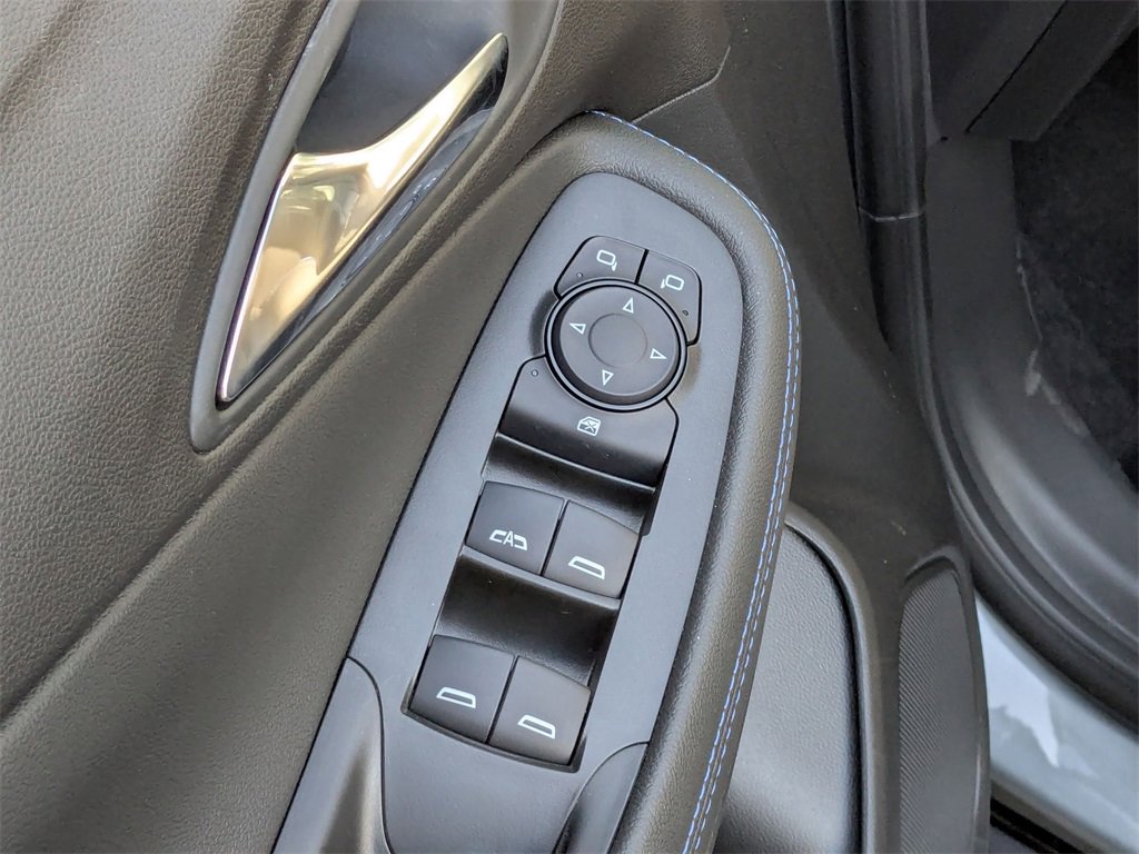 New 2025 Buick Encore GX Sport Touring image 9