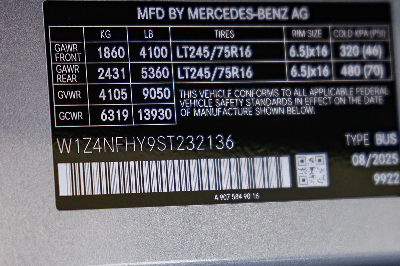 New 2025 Mercedes-Benz Sprinter 2500 image 27