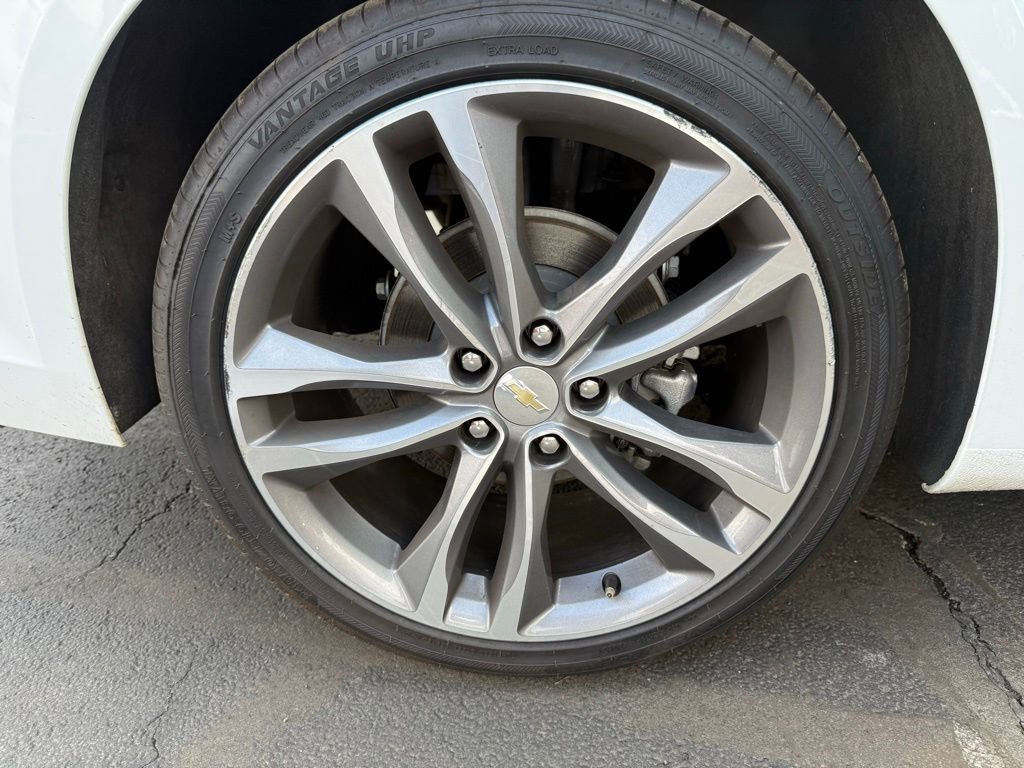 Used 2023 Chevrolet Malibu LT image 40