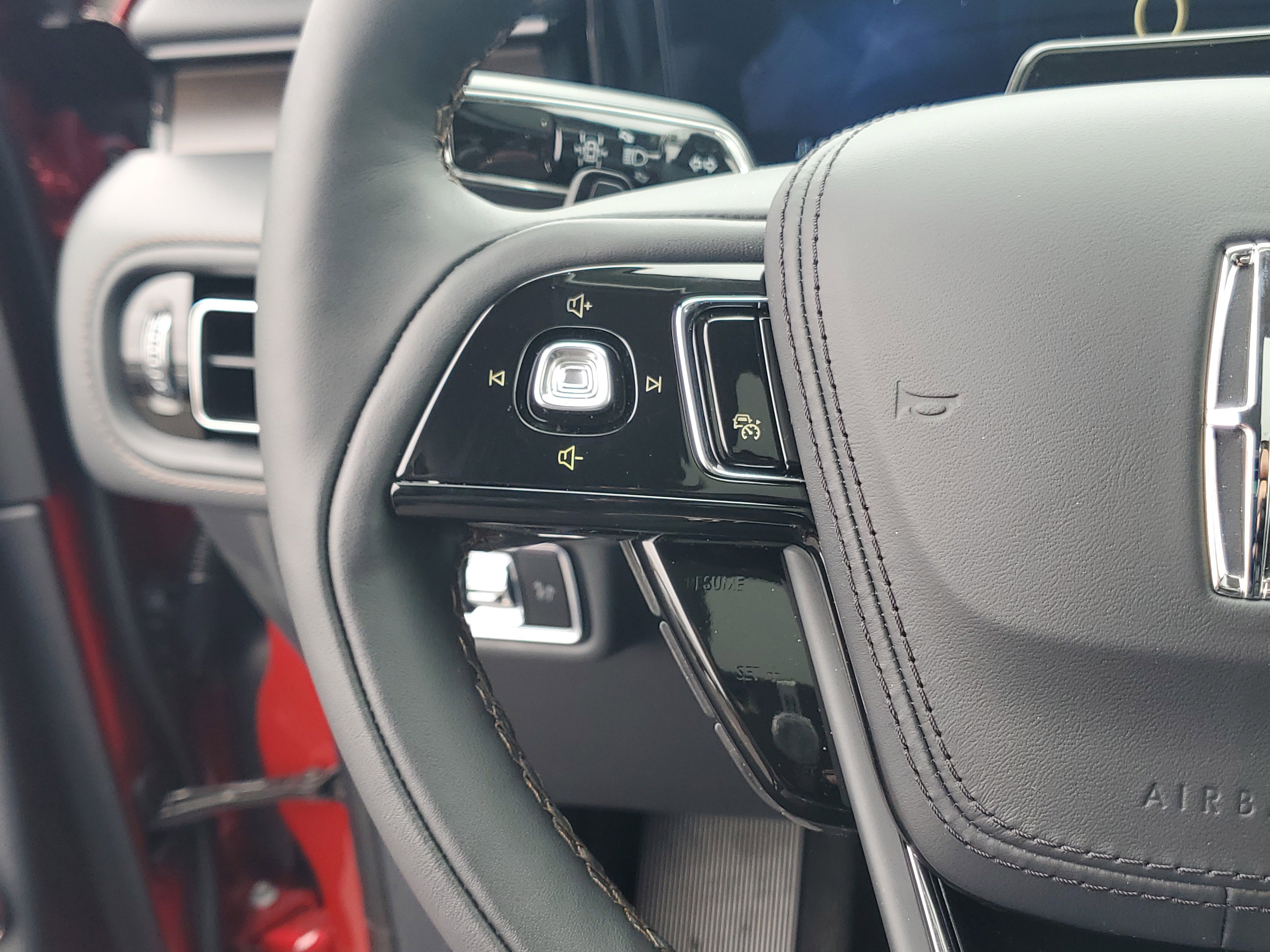 New 2026 Lincoln Aviator Reserve w/ Jet Appearance Package image 16