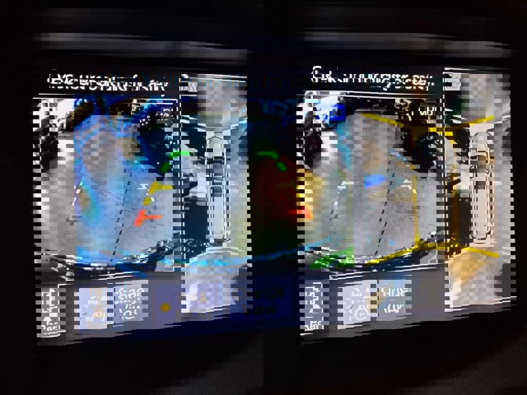 Used 2019 INFINITI QX60 Luxe w/ Essential Package image 14