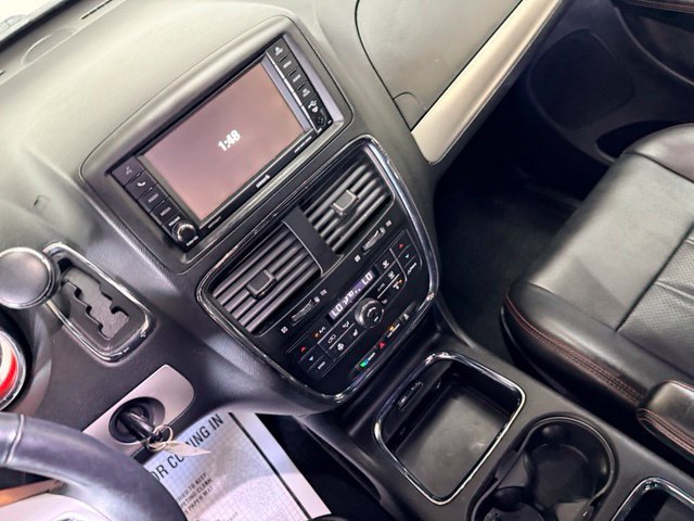 Used 2017 Dodge Grand Caravan GT FWD image 27