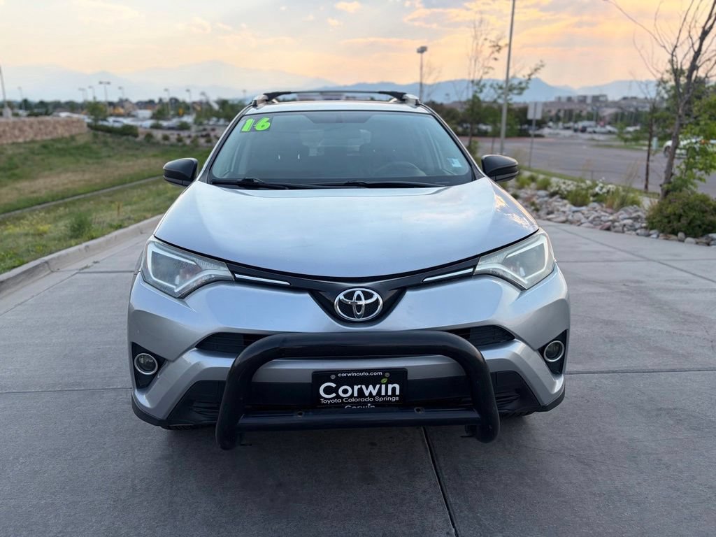 Used 2016 Toyota RAV4 LE AWD/4WD image 2
