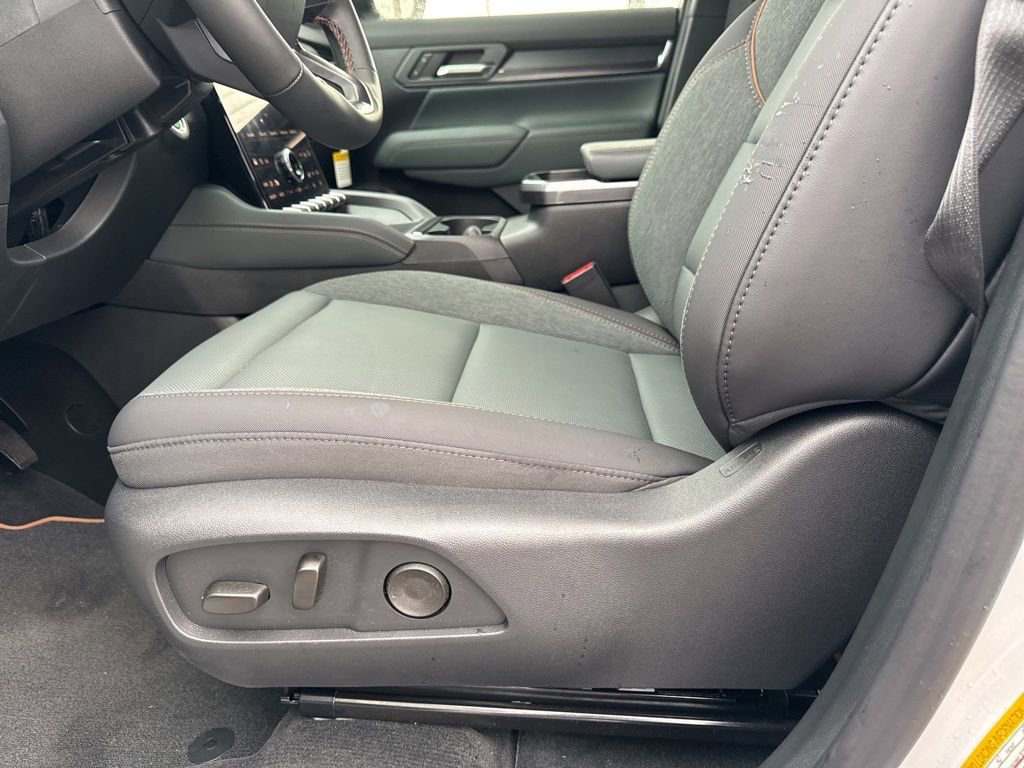 New 2026 GMC Terrain AT4 image 18