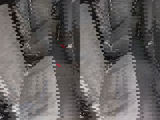 Used 2016 Dodge Grand Caravan SE image 19