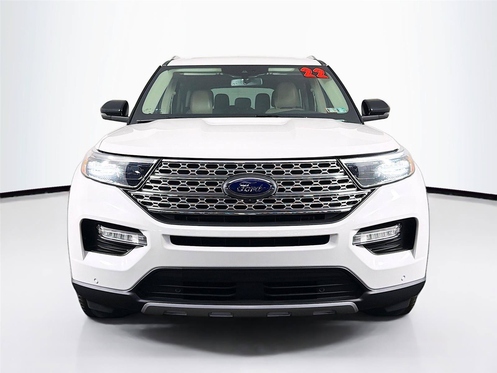 Used 2022 Ford Explorer Limited w/ Equipment Group 301A AWD/4WD image 6