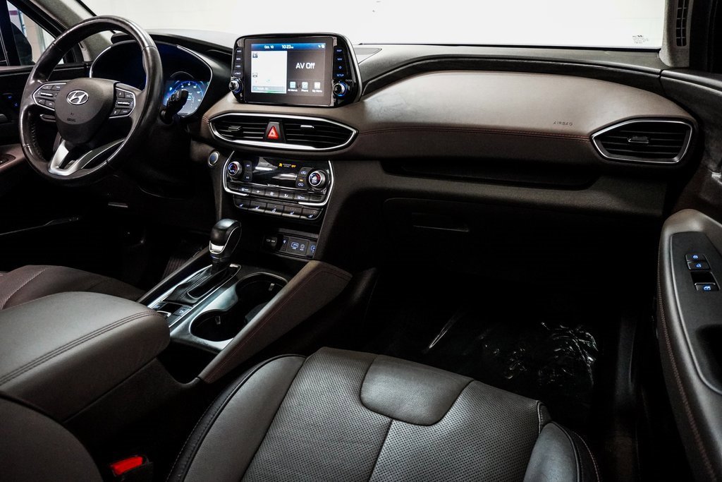 Used 2020 Hyundai Santa Fe Limited image 25