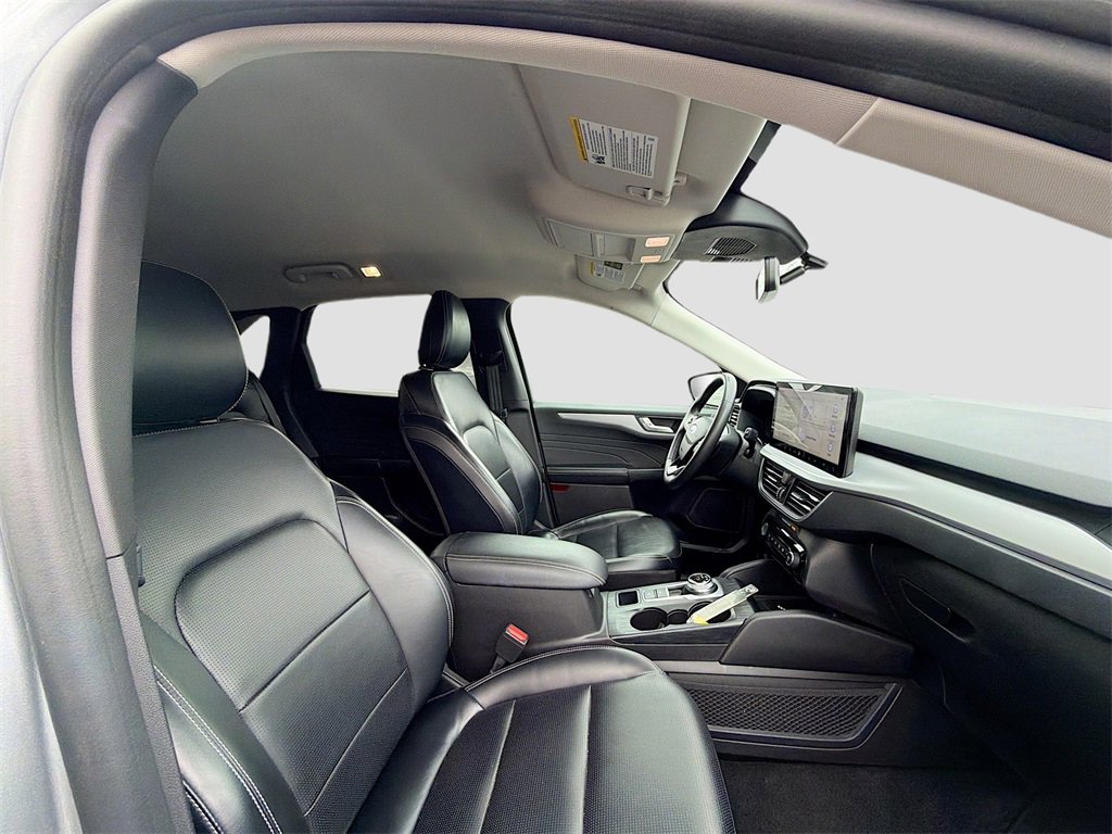 Used 2023 Ford Escape Platinum image 31