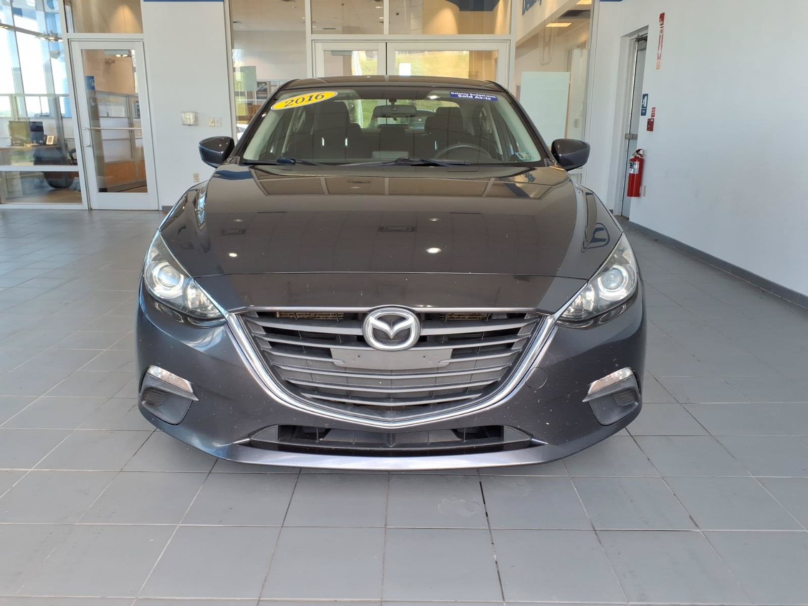 Used 2016 MAZDA MAZDA3 i Sport FWD image 2