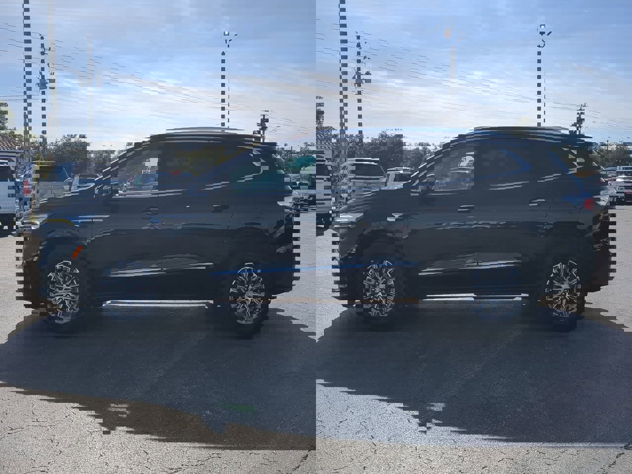 Used 2022 Buick Enclave Essence image 7