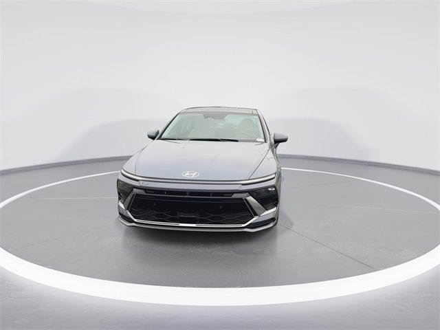 Certified 2025 Hyundai Sonata Limited image 3
