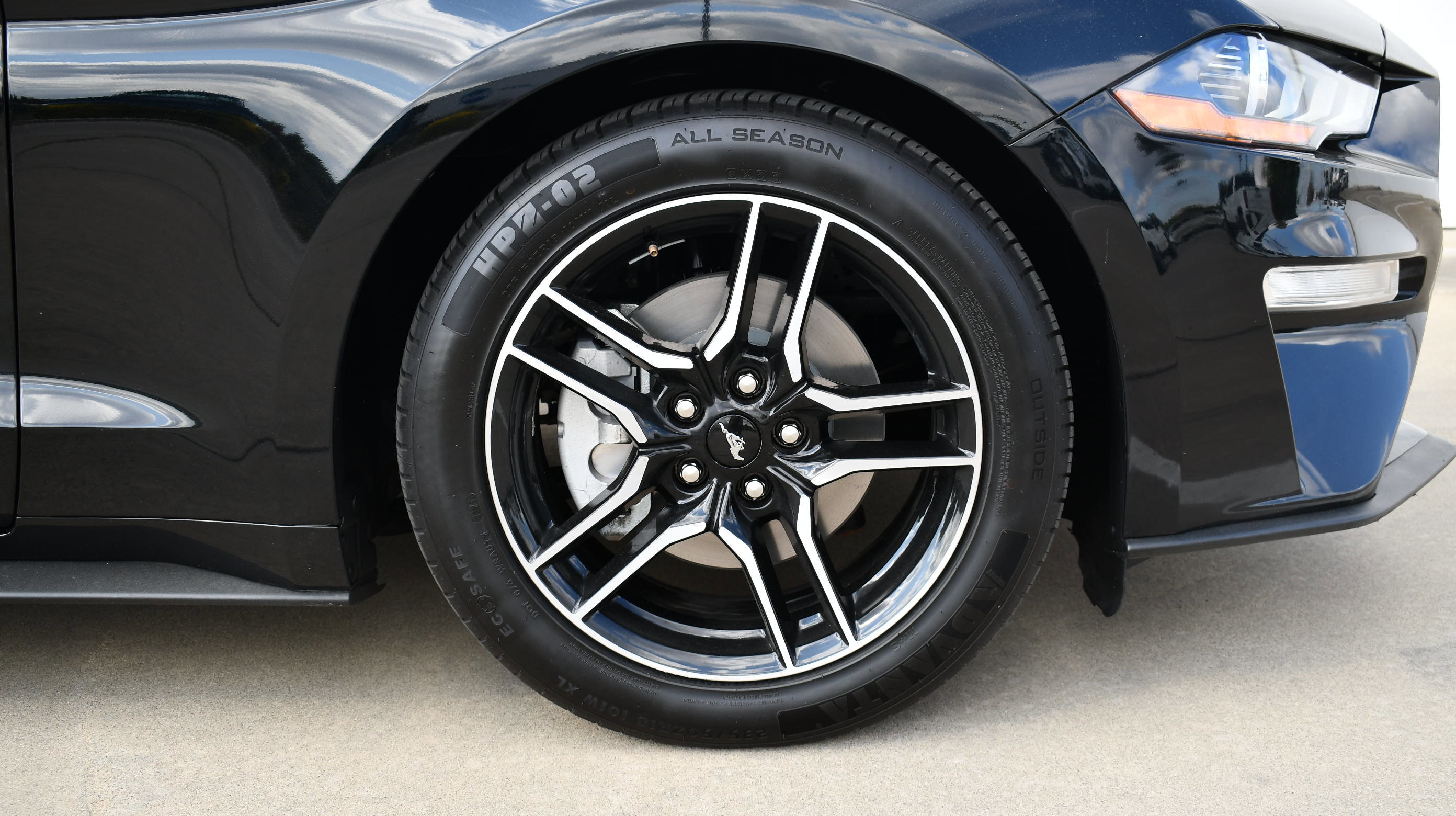 Used 2023 Ford Mustang Premium RWD image 4