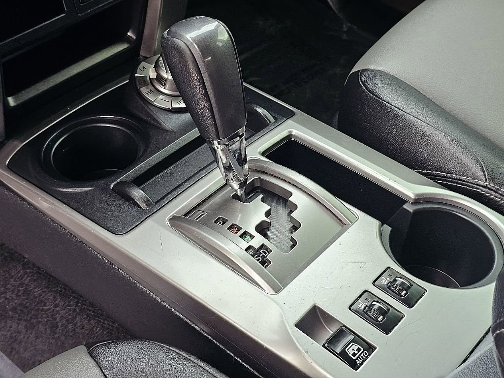 Used 2016 Toyota 4Runner SR5 Premium image 31