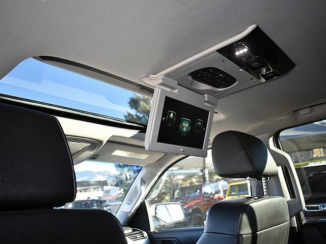 Used 2017 GMC Yukon SLT w/ Open Road Package image 28