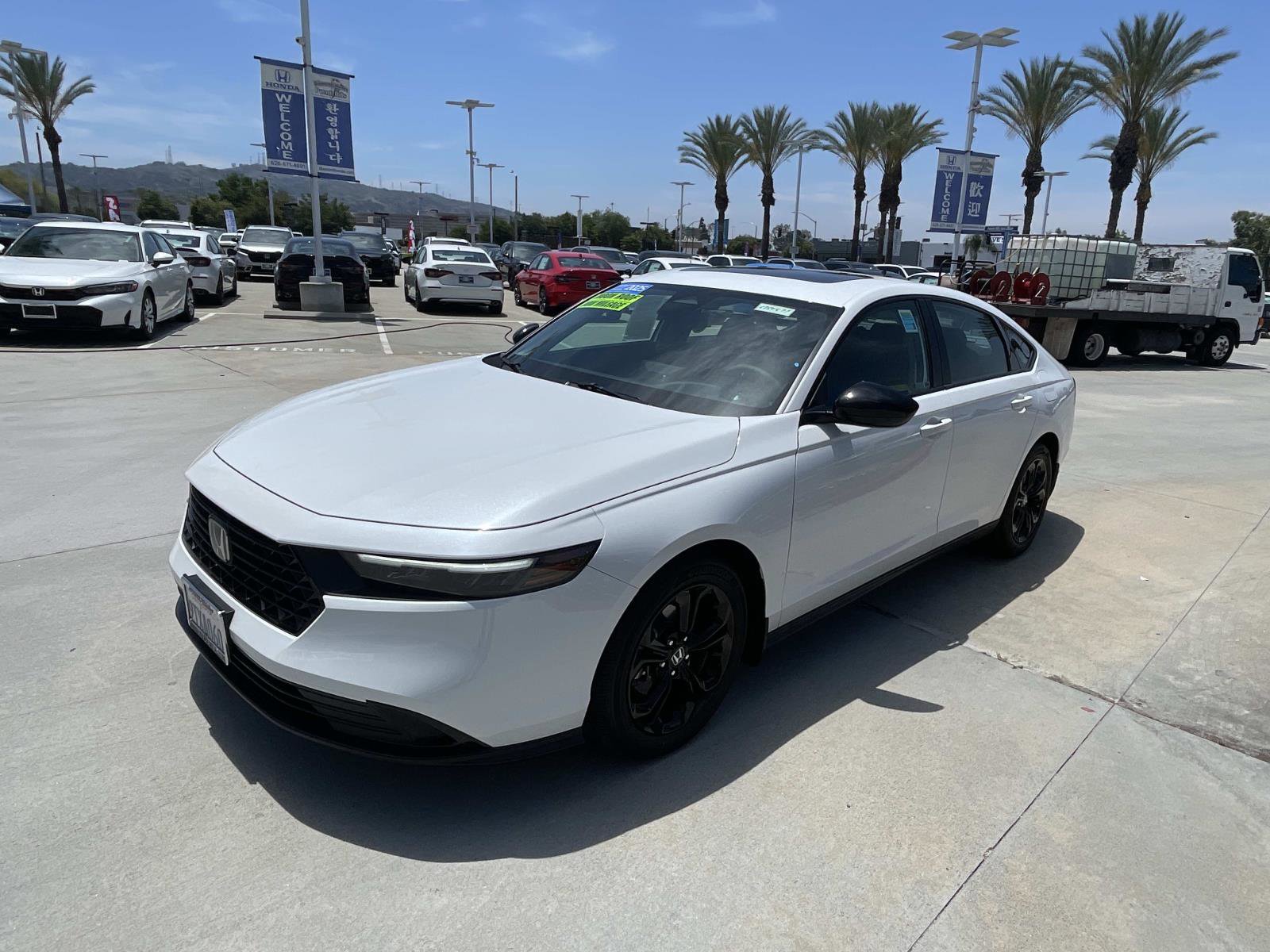 Used 2025 Honda Accord SE image 29