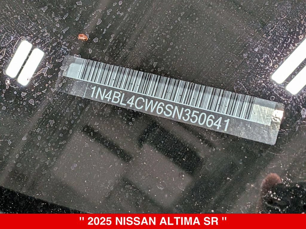 Certified 2025 Nissan Altima 2.5 SR AWD/4WD image 37