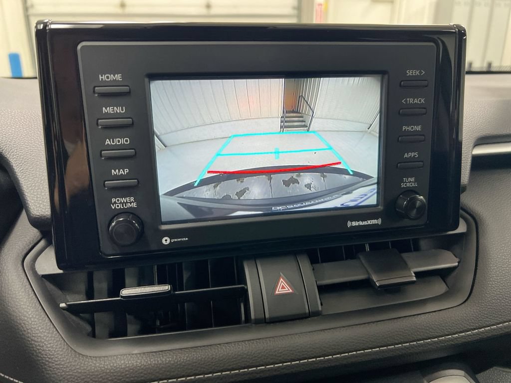 Used 2021 Toyota RAV4 LE FWD image 15