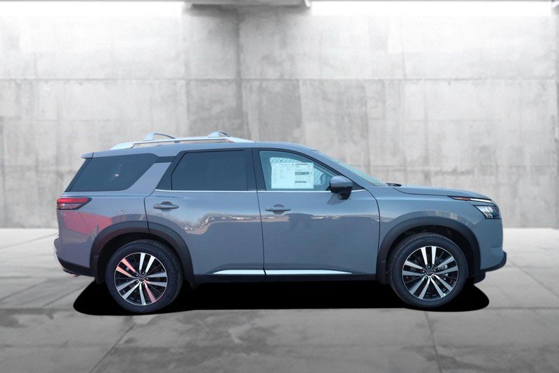 New 2025 Nissan Pathfinder Platinum w/ Cargo Package image 5