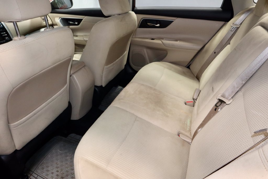 Used 2015 Nissan Altima 2.5 SV FWD image 21