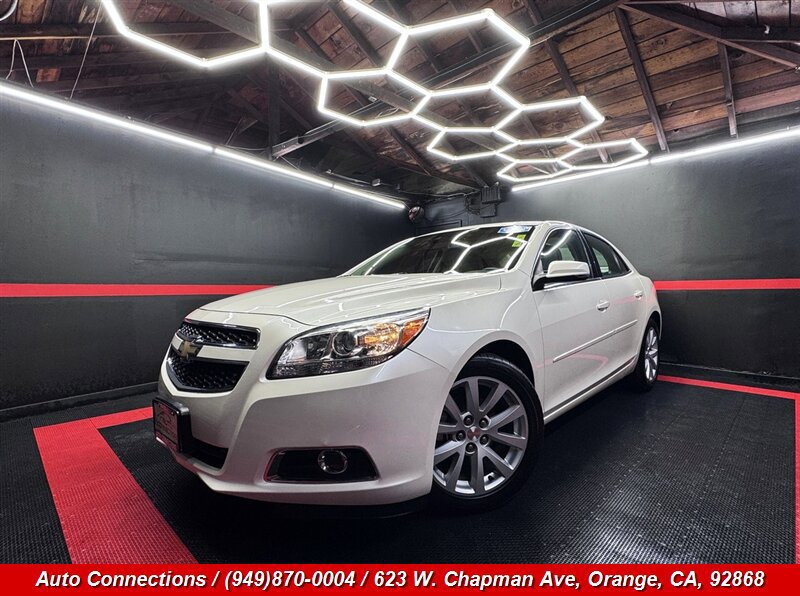 Used 2013 Chevrolet Malibu LT FWD image 2
