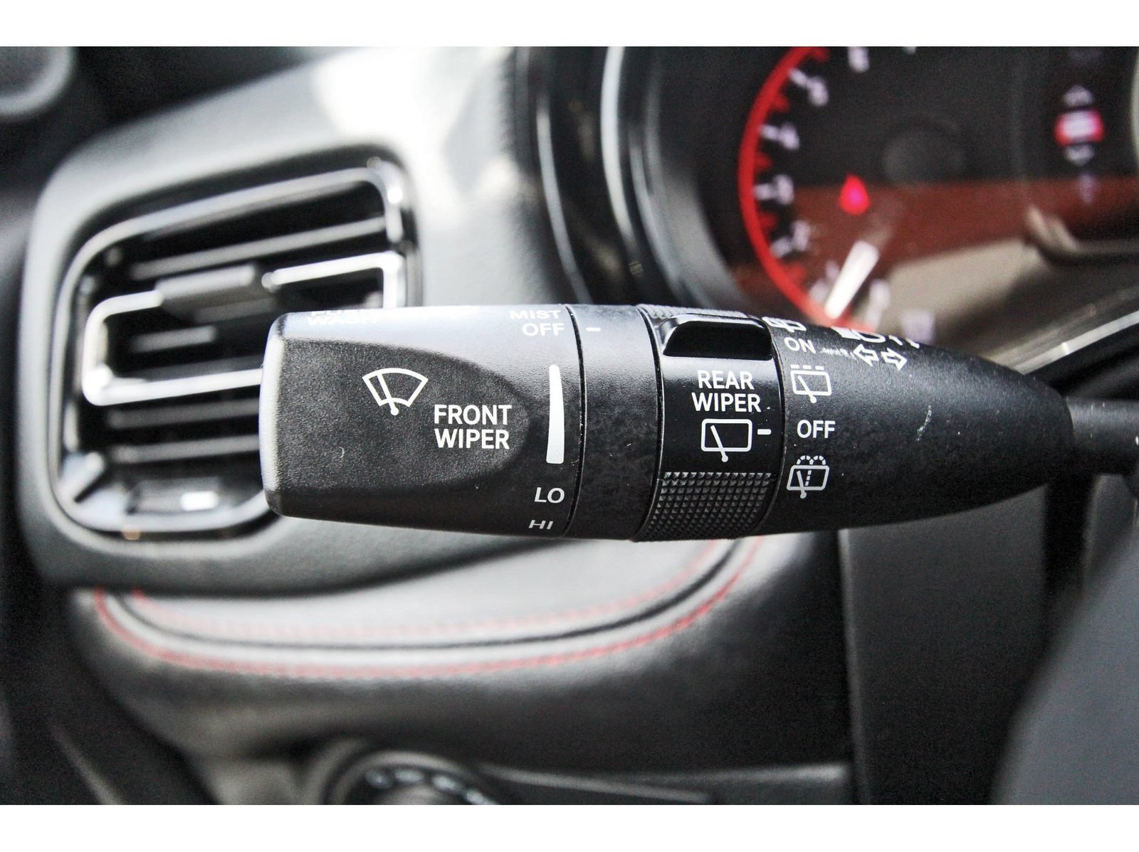 Used 2024 Dodge Durango GT AWD/4WD image 23