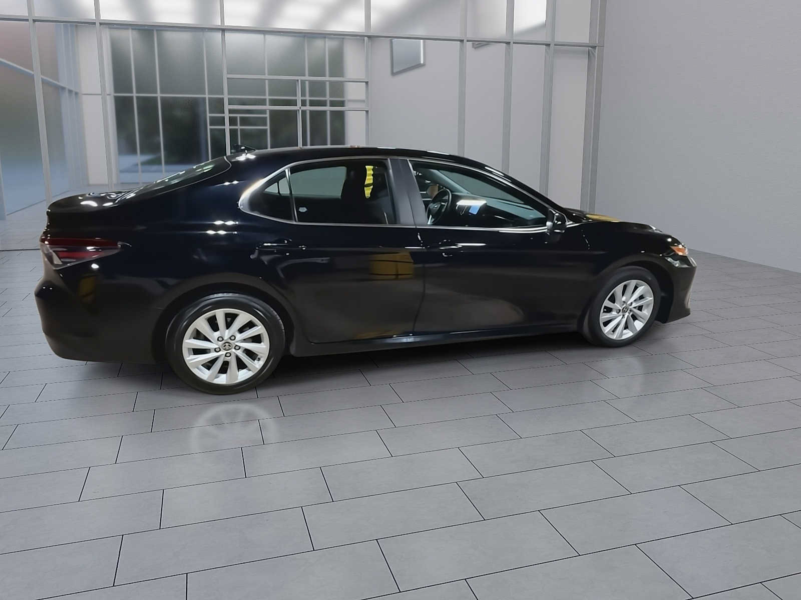 Certified 2022 Toyota Camry LE FWD image 9