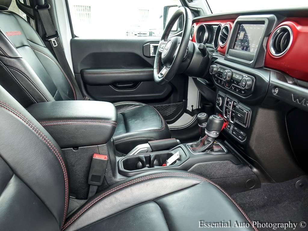 Used 2019 Jeep Wrangler Unlimited Rubicon w/ Dual Top Group AWD/4WD image 23