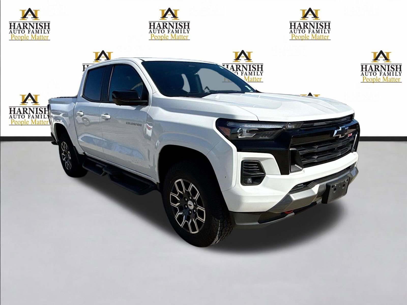 Used 2024 Chevrolet Colorado Z71 w/ Z71 Convenience Package 2 image 9