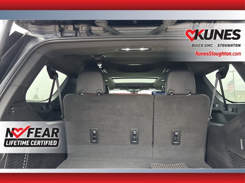 Used 2023 GMC Yukon XL Denali Ultimate image 24