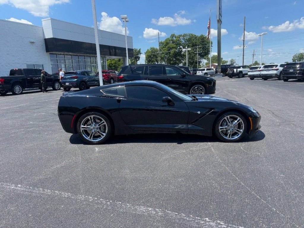 Used 2017 Chevrolet Corvette Stingray Coupe w/ 3LT Preferred Equipment Group RWD image 2