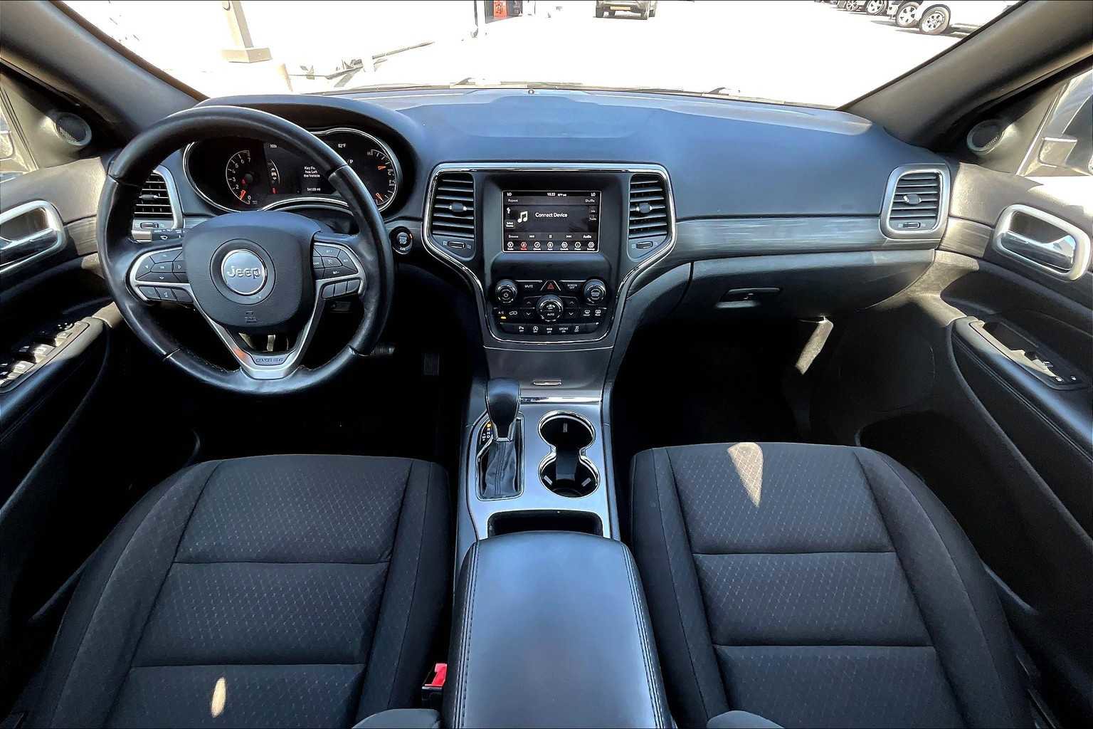 Used 2021 Jeep Grand Cherokee Laredo image 13