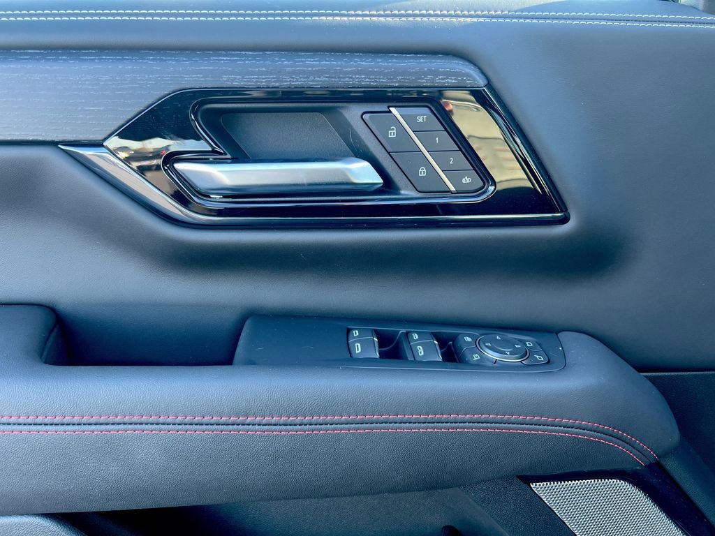 Certified 2025 GMC Yukon XL AT4 Ultimate image 20