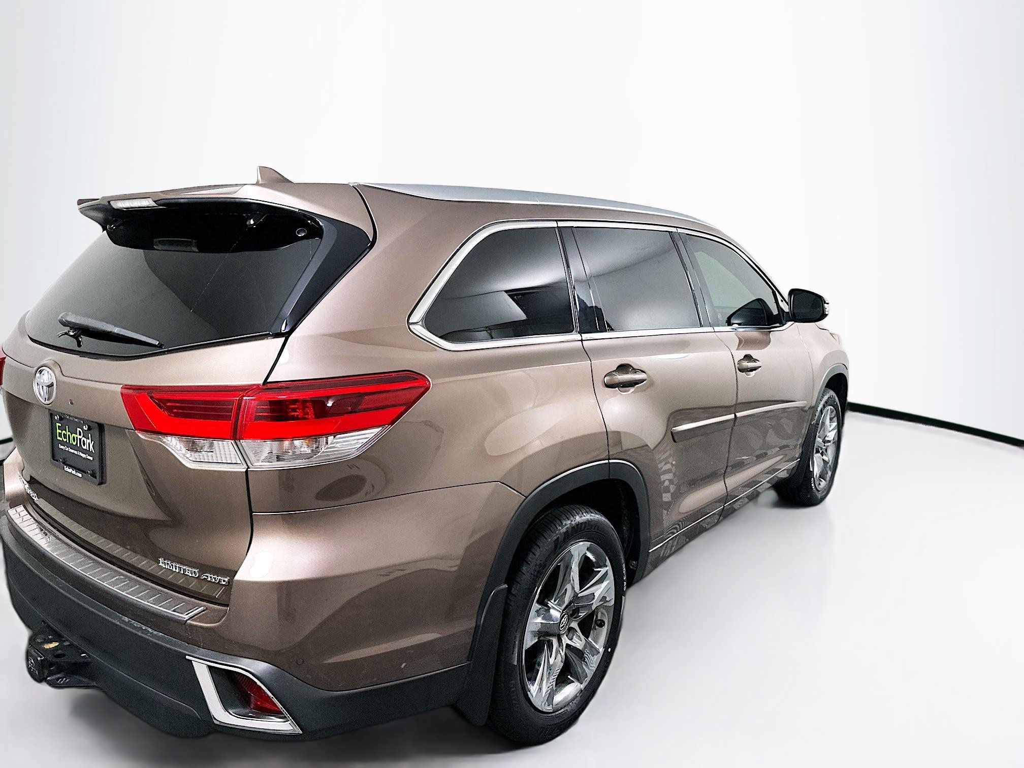 Used 2018 Toyota Highlander Limited Platinum image 9