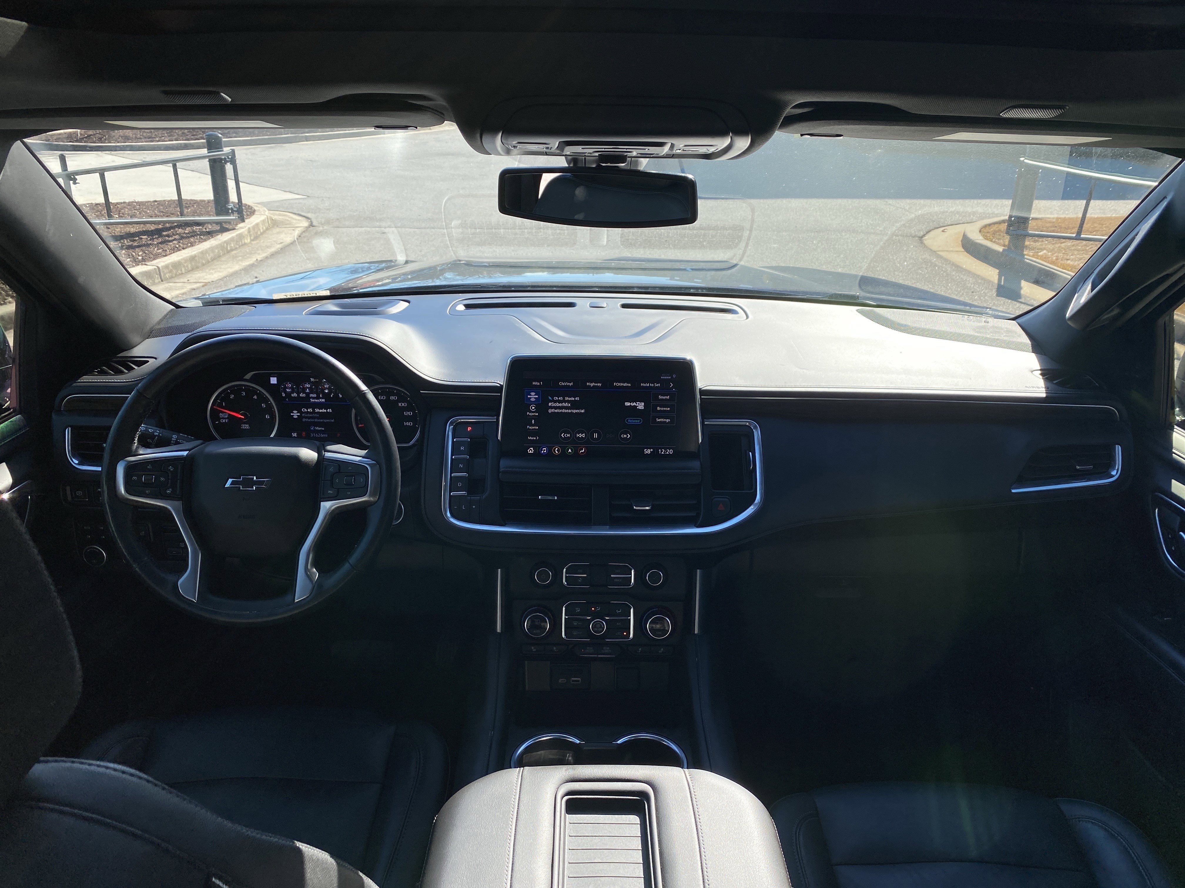 Used 2021 Chevrolet Tahoe Z71 w/ Z71 Off-Road Package image 18