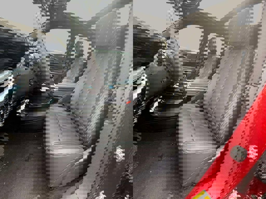 New 2024 Cadillac Lyriq Luxury image 2