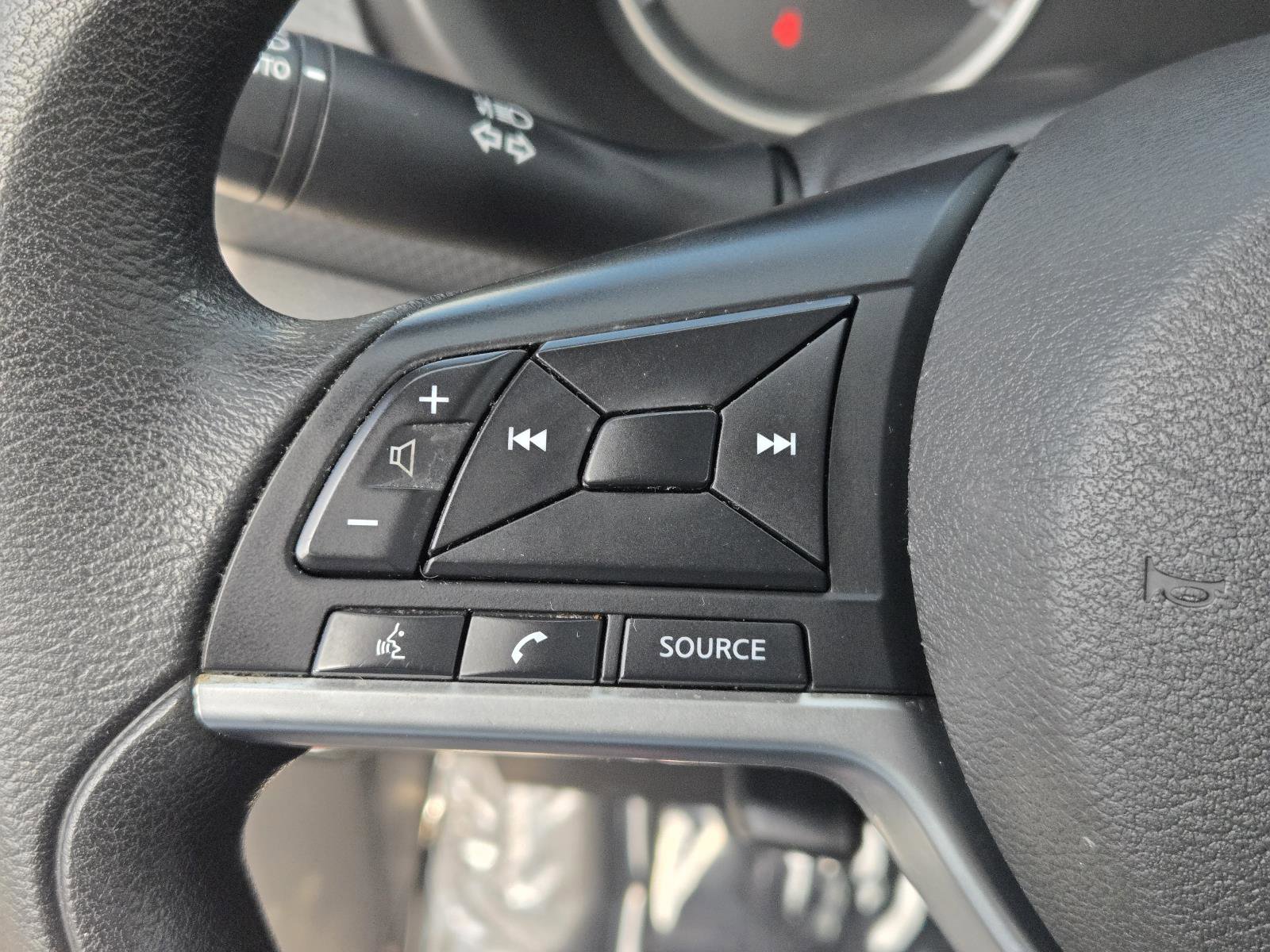 Used 2021 Nissan Kicks S FWD image 16