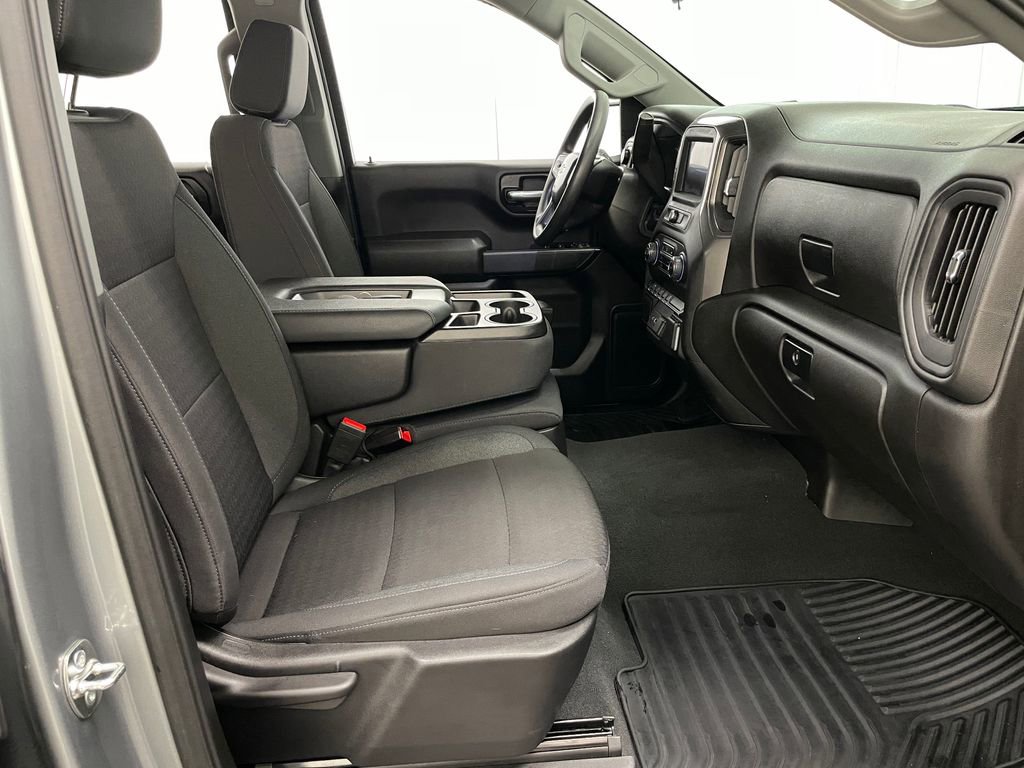 Certified 2025 Chevrolet Silverado 1500 Custom AWD/4WD image 35
