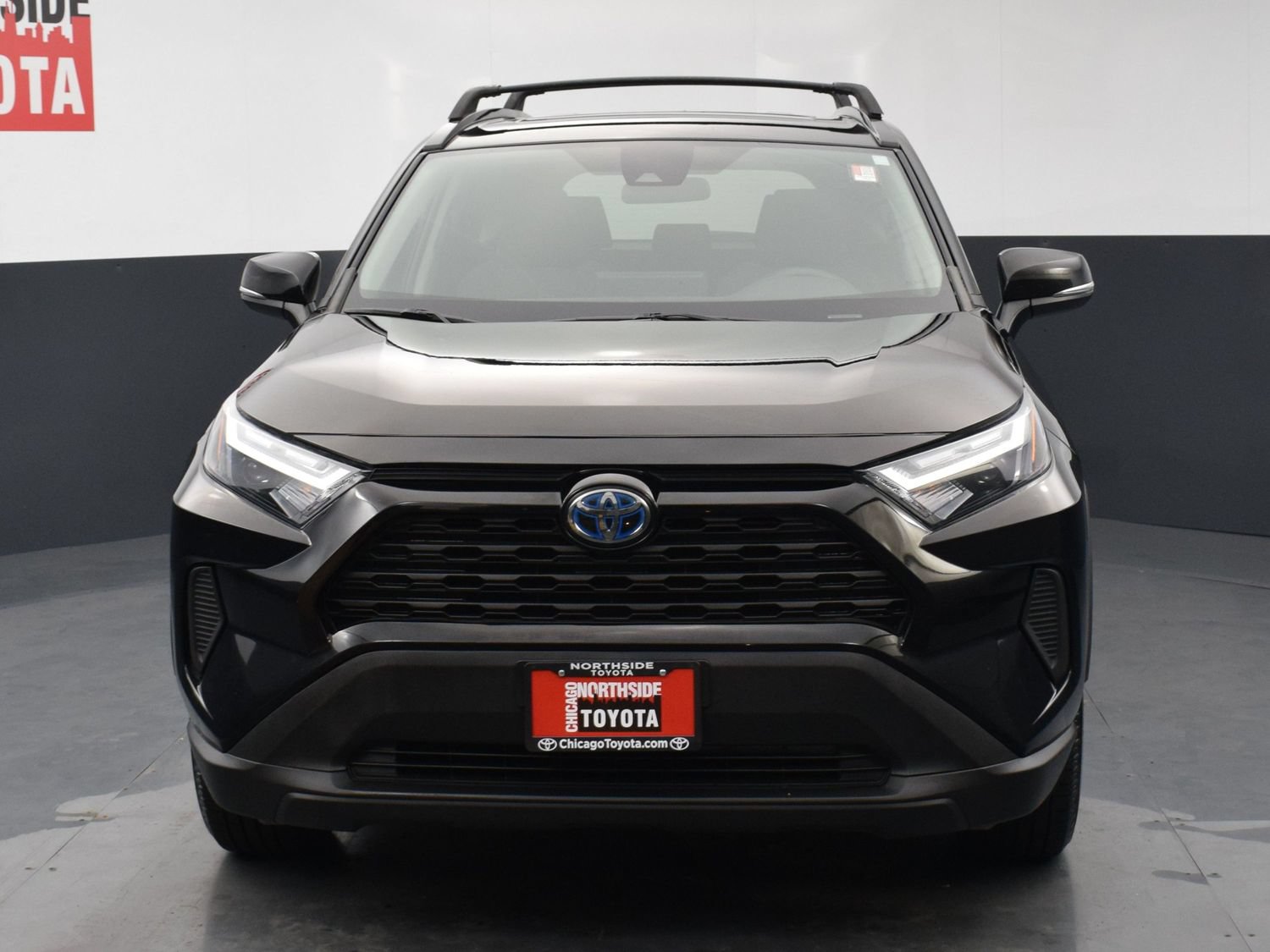 Used 2022 Toyota RAV4 XLE w/ Convenience Package AWD/4WD image 7