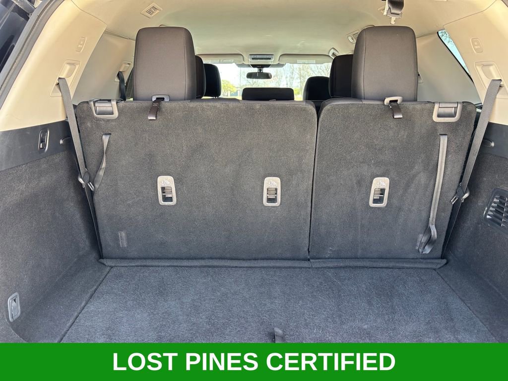 Used 2024 Nissan Pathfinder SV image 25