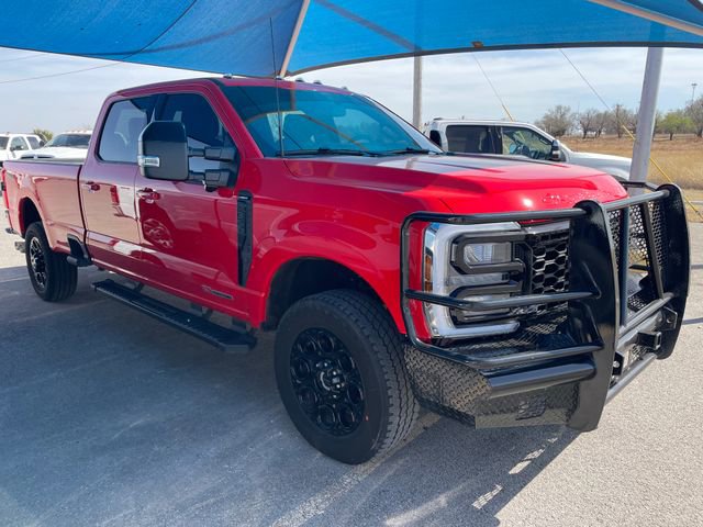 Used 2025 Ford F350 Lariat w/ Black Appearance Package image 3