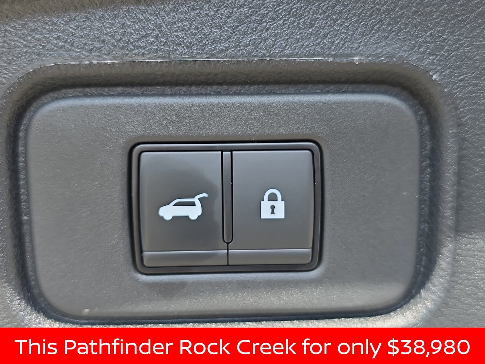 Used 2025 Nissan Pathfinder Rock Creek image 21