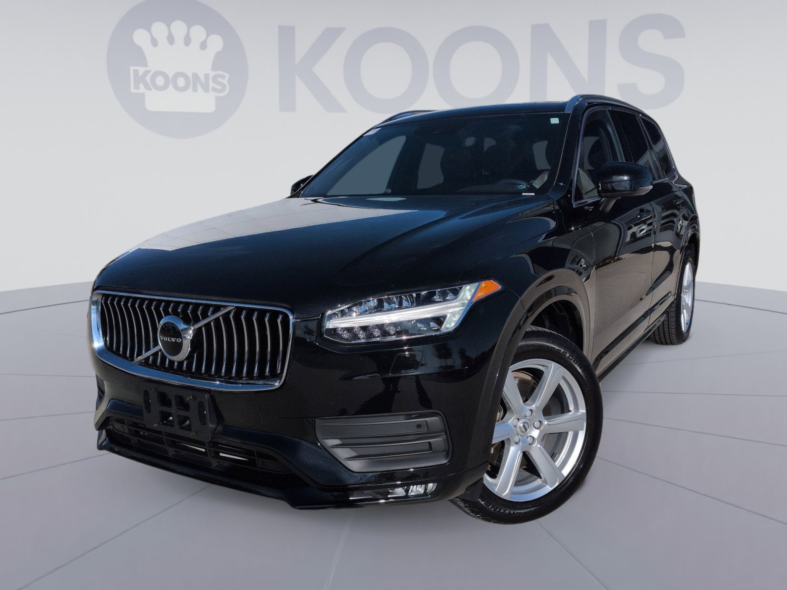 Used 2022 Volvo XC90 T6 Momentum w/ Climate Package